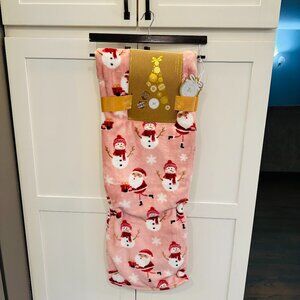 Artisan 34 Velvet Plush Throw Pink Santas Snowmen Oversized 50" x 70" NWT!